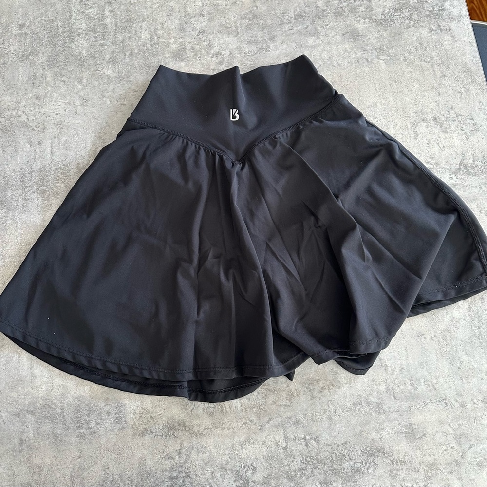 BuffBunny Elegant Black Skater Skort - Picture 2 of 4